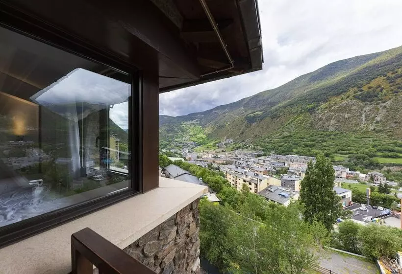 هتل Apartamentos La Solana