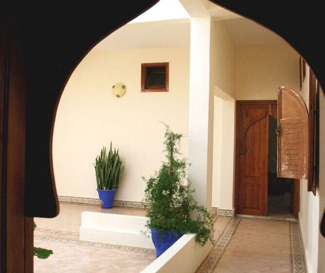 فندق صغير Auberge Du Marabout
