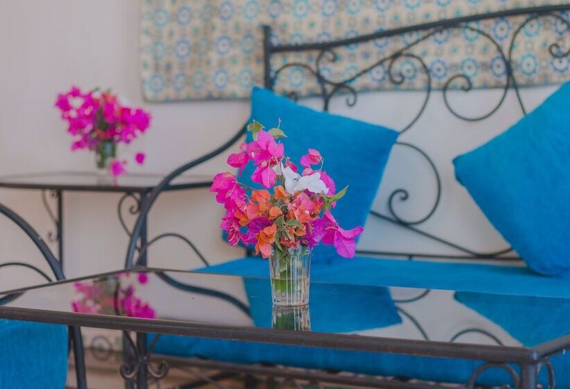 فندق صغير Auberge Du Marabout