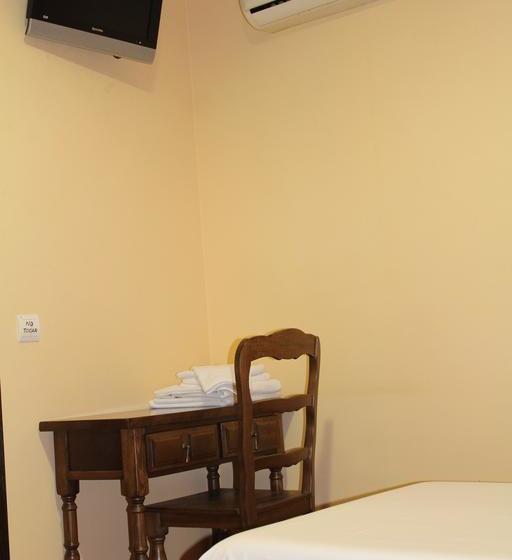 호스텔 Hostal Don Lucas