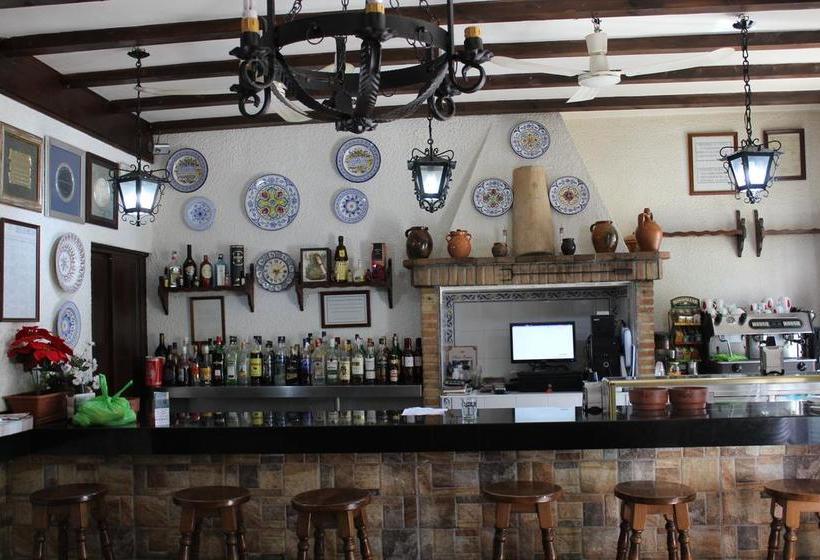 호스텔 Hostal Don Lucas