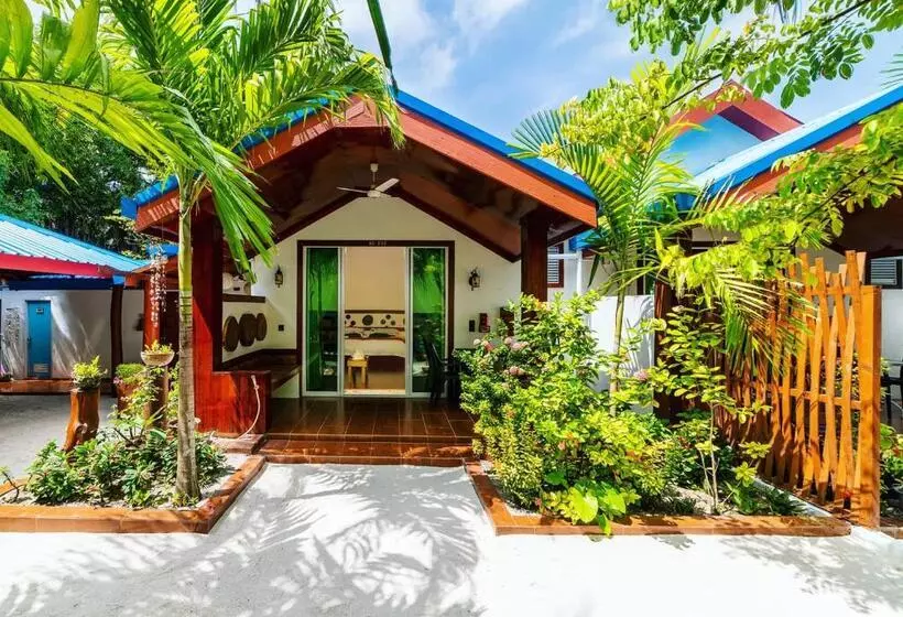 تختخواب و صبحانه Beach Villa Ukulhas