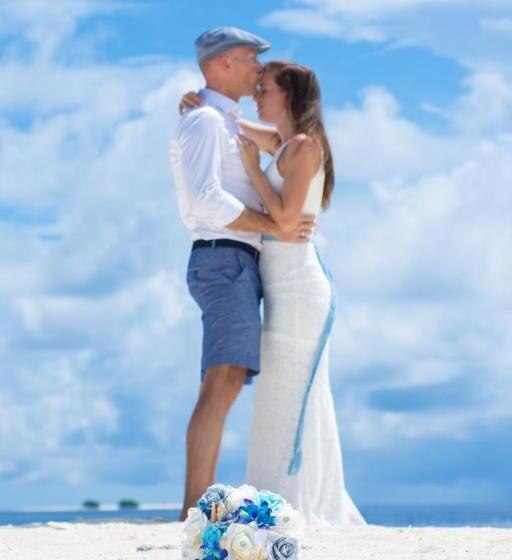 تختخواب و صبحانه Beach Villa Ukulhas