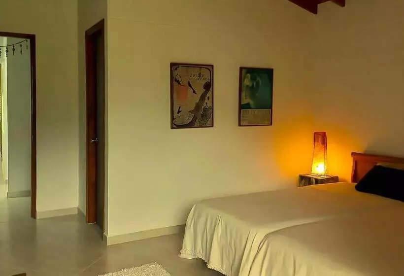 ベッドアンドブレックファースト La Casa Amarilla