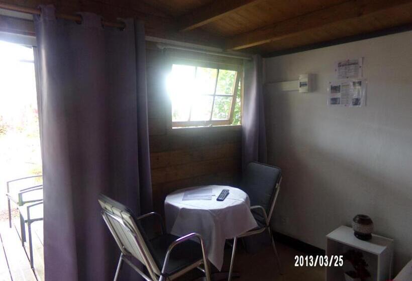 تختخواب و صبحانه Les Aubepines