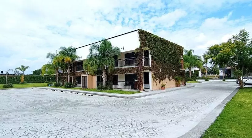 ホテル Ejecutivo Aeropuerto