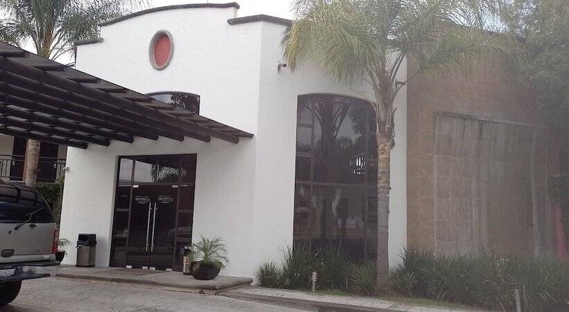 هتل Ejecutivo Aeropuerto