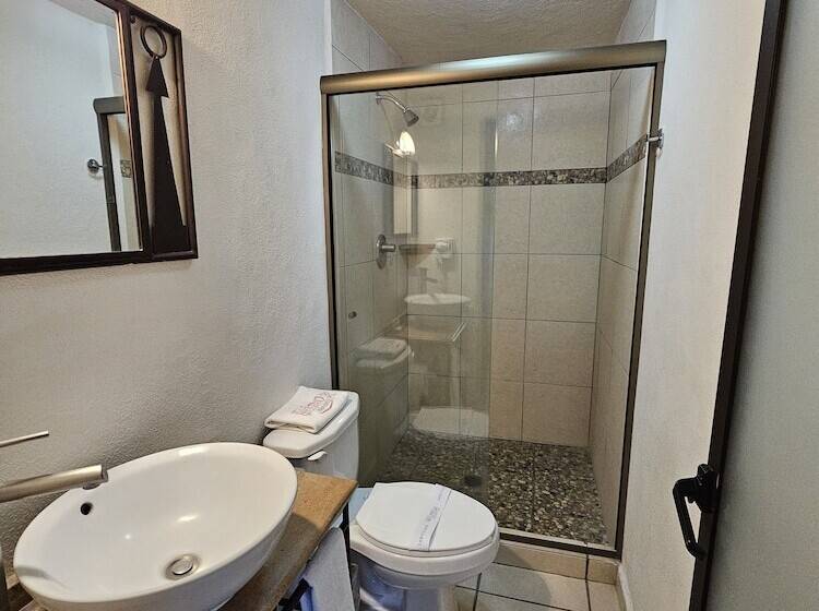 هتل Ejecutivo Aeropuerto