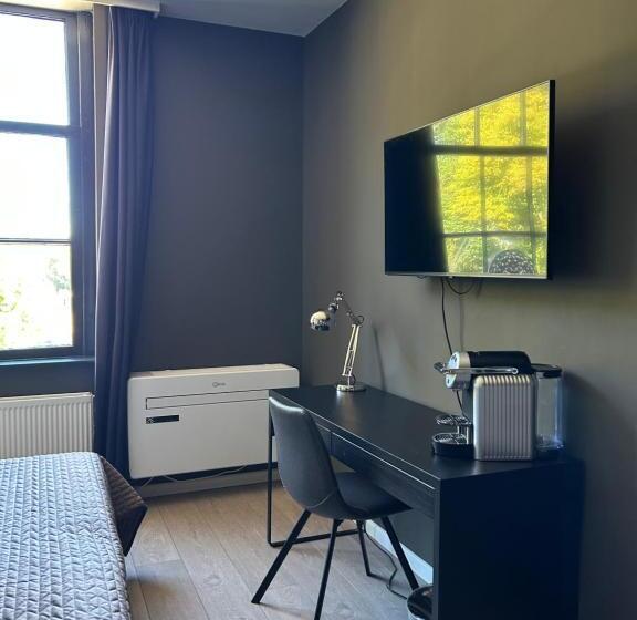 فندق Het Wapen Van Rhoon