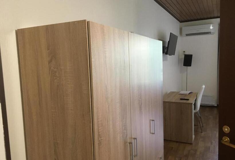 בית מלון כפרי Li Salpa