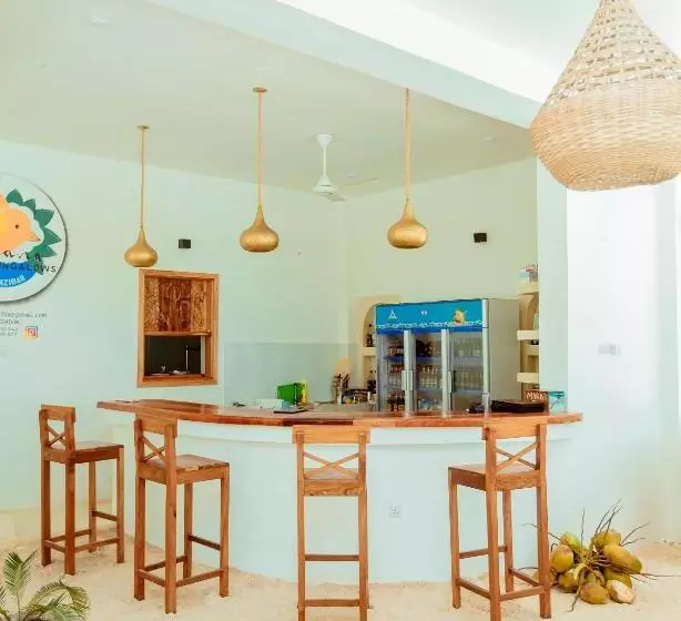 Hotelli Mnana Beach Bungalows