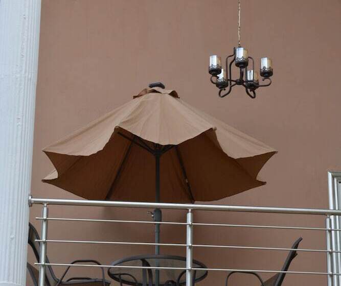 هتل Pectoria Guesthouse