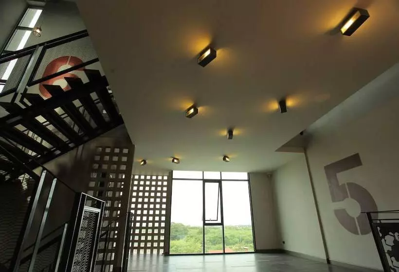 Hotel Space 59