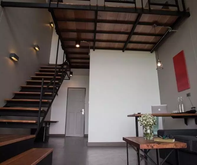 Hotel Space 59