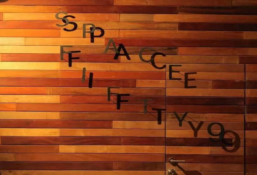 Hotel Space 59