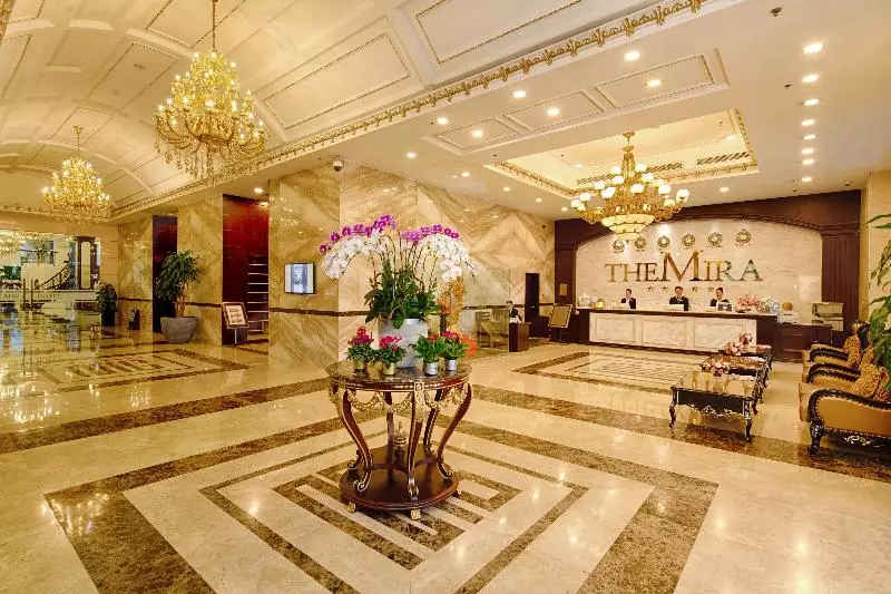 هتل The Mira