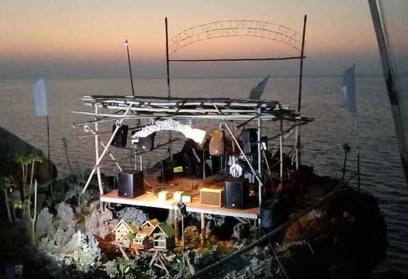 渡假胜地  Birdland Beach Club