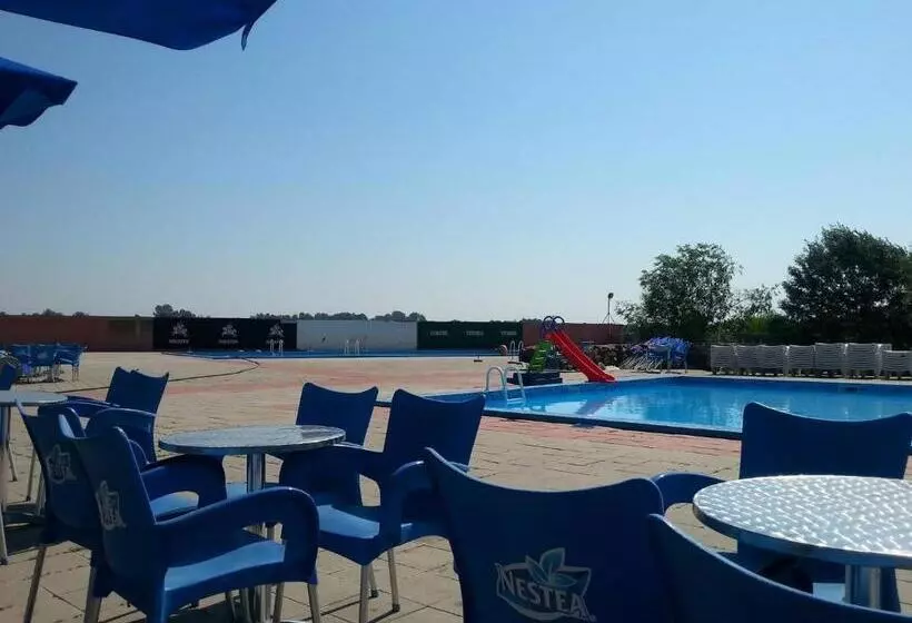 استراحتگاه Etno Selo Moravski Konaci