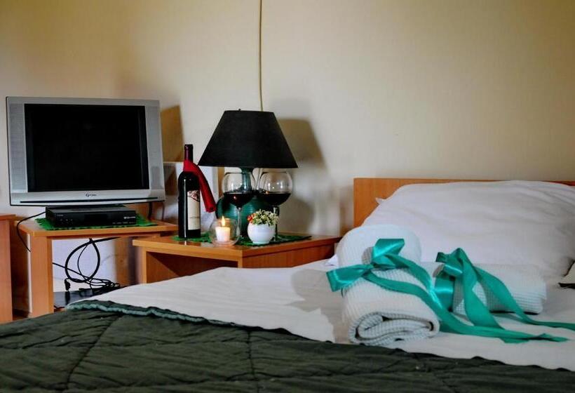 استراحتگاه Etno Selo Moravski Konaci