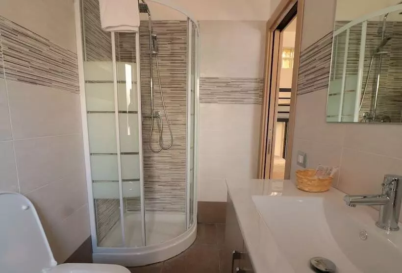 B&b Pietrarsa