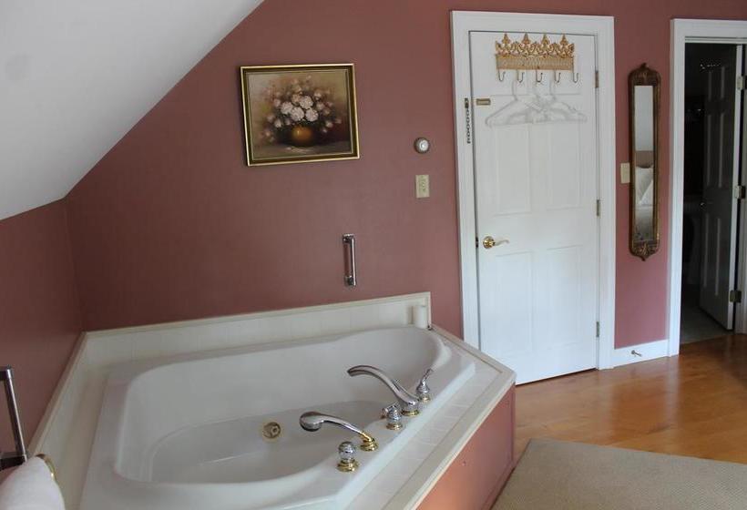 민박 Green River Bridge House