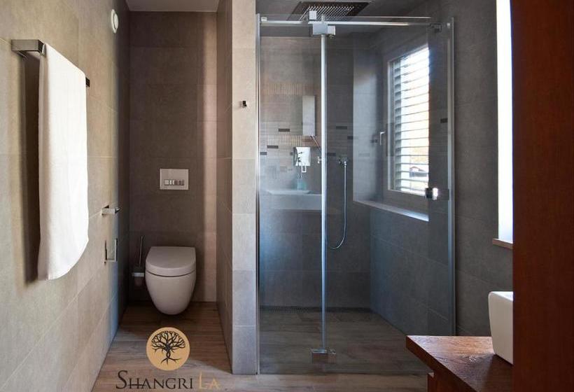 تختخواب و صبحانه Shangri La Rooms