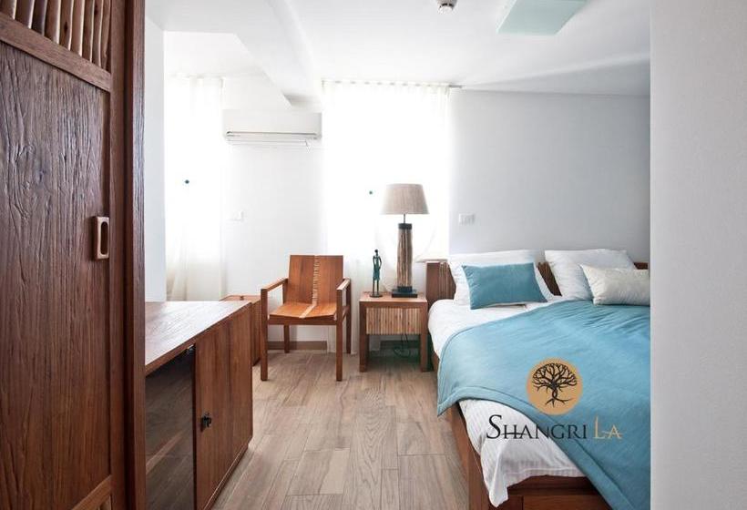 تختخواب و صبحانه Shangri La Rooms