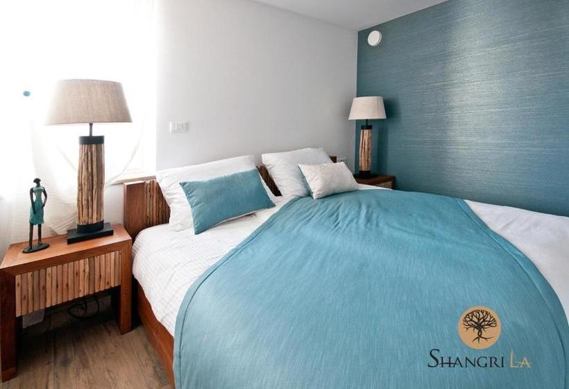 تختخواب و صبحانه Shangri La Rooms