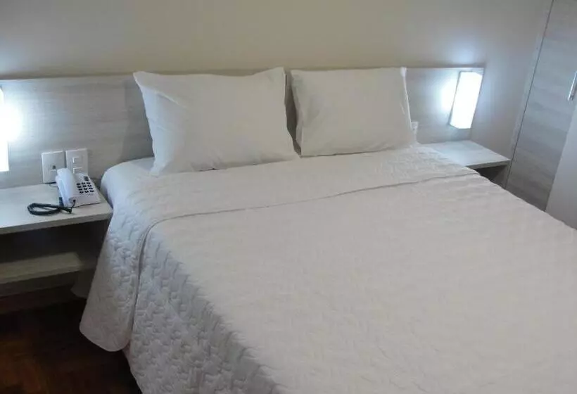 ホテル Colatina Plaza