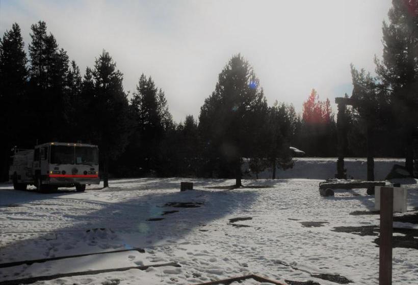 酒店 Eagle Crater Lake Inn