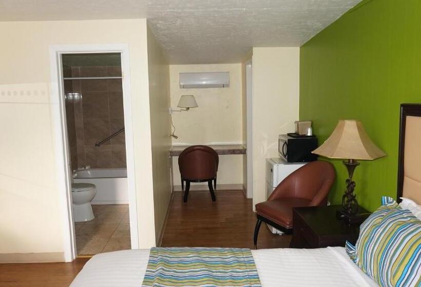 酒店 Eagle Crater Lake Inn