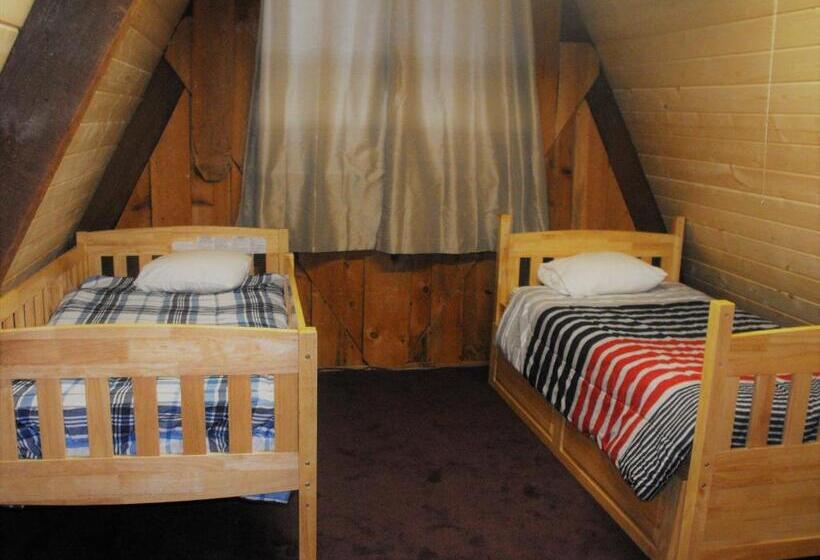 酒店 Eagle Crater Lake Inn