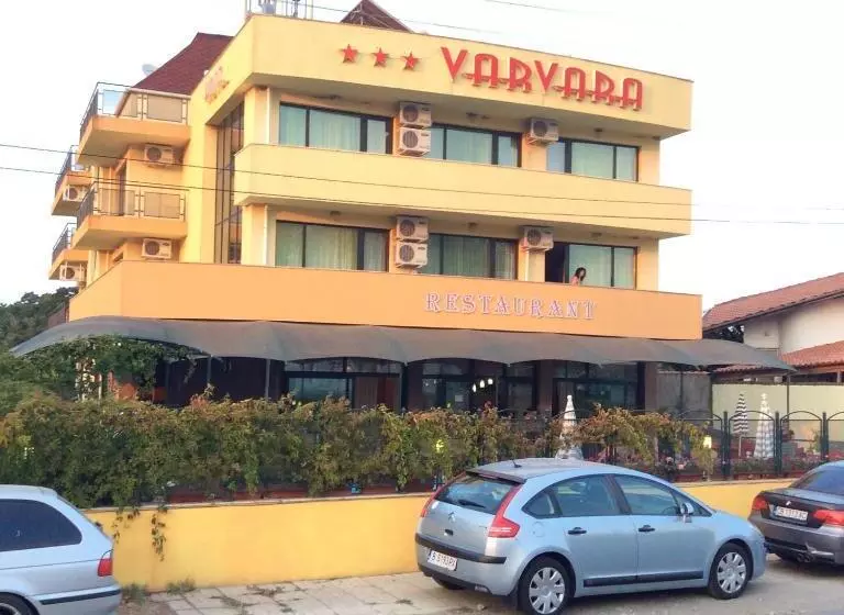 هتل Varvara