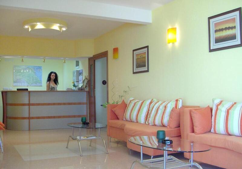 בית מלון כפרי Varvara