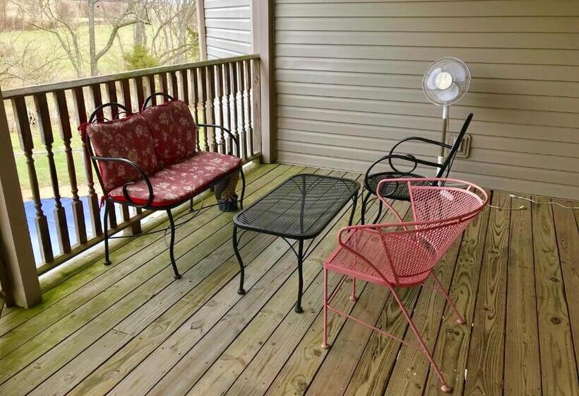 Rabbit Creek Bed & Breakfast