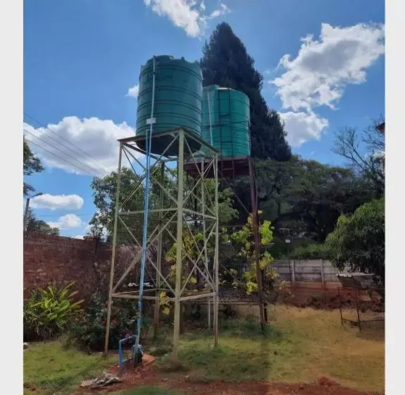 تختخواب و صبحانه Gono Compound