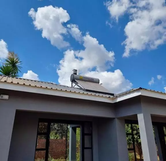 تختخواب و صبحانه Gono Compound