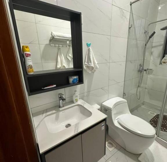 تختخواب و صبحانه Travel Hive