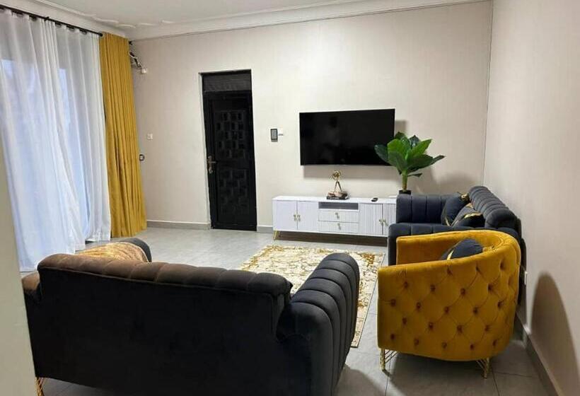 تختخواب و صبحانه Travel Hive