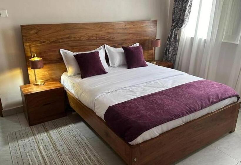 تختخواب و صبحانه Travel Hive