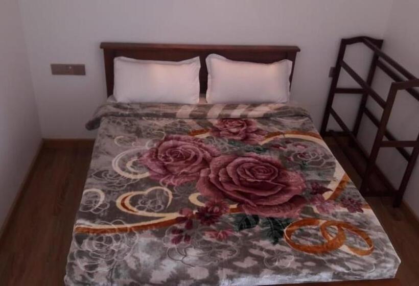 Отель Golden Eco Resort