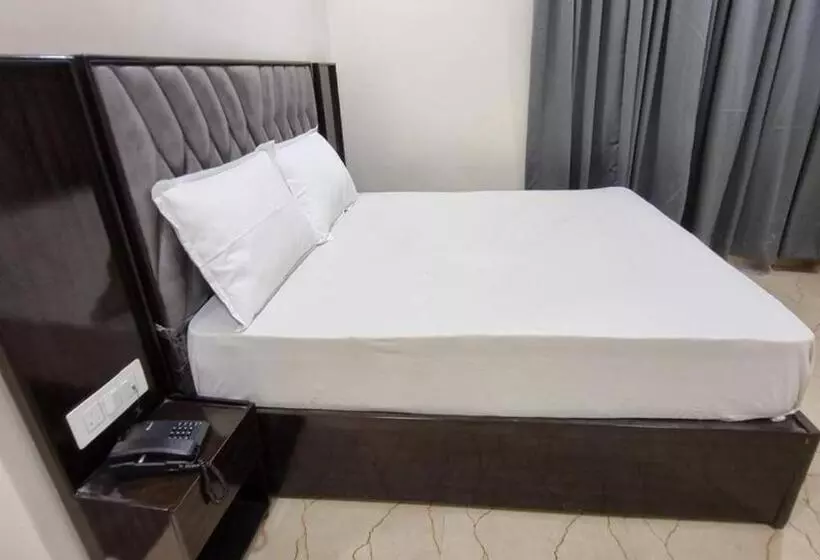 Hotelli Padma Vista Nellore Near Bus Stop