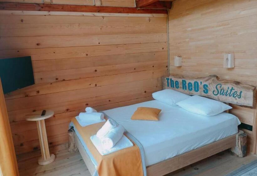 ホテル The Reo S Suit