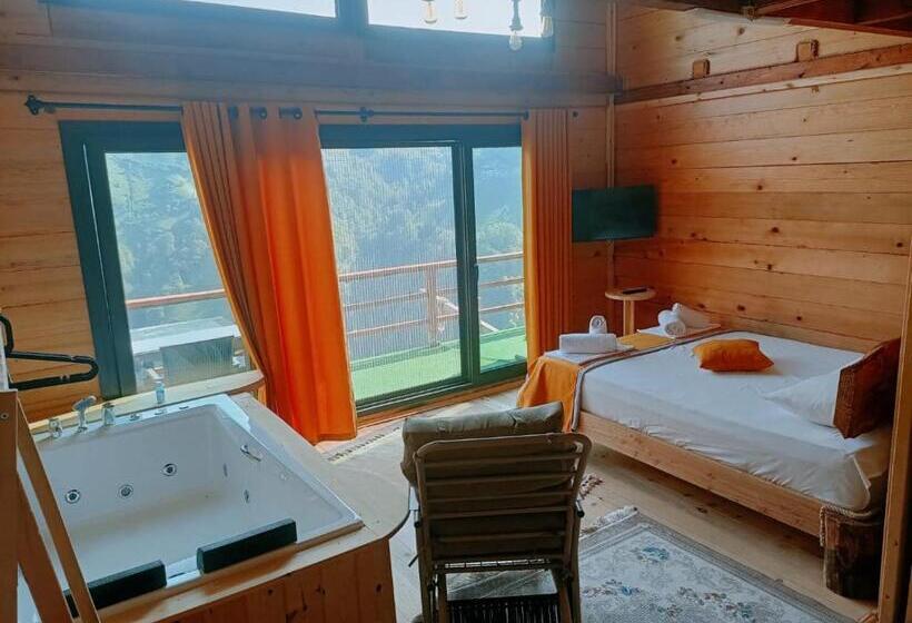 ホテル The Reo S Suit