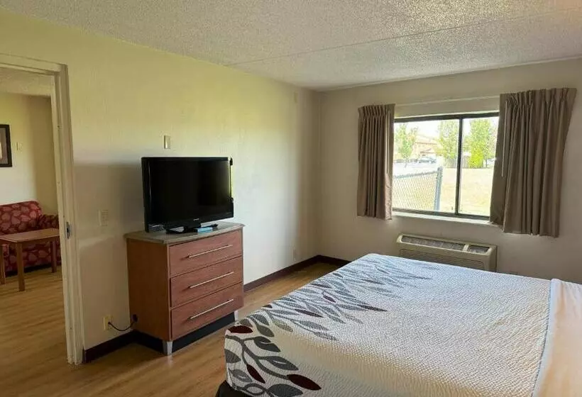 Motelli Sycamore Suites