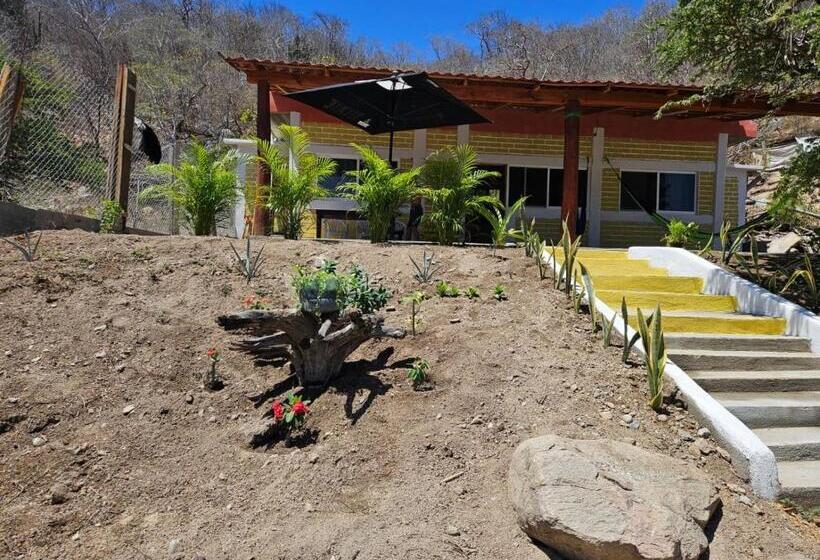 פנסיון Guayacán Surf House