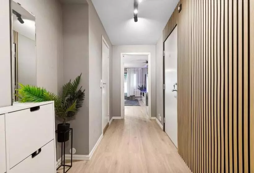 ペンション Happy Days Relaxing Room With Smart Solutions Shared Apartment With One Other Bedroom