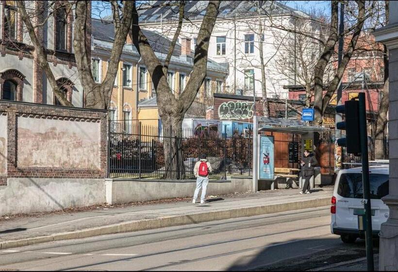 Pensión Happy Days Relaxing Room With Smart Solutions Shared Apartment With One Other Bedroom