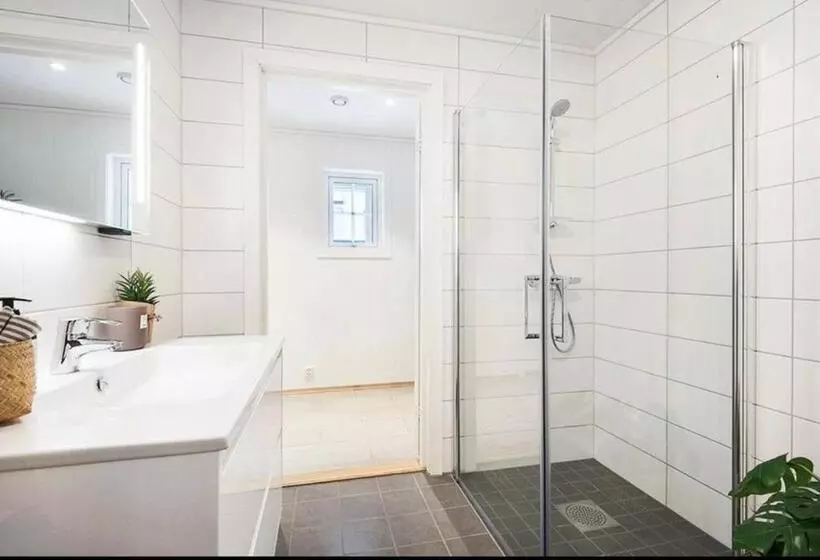 Majatalo Rooms 15mins From Oslo Airport With Free Parking