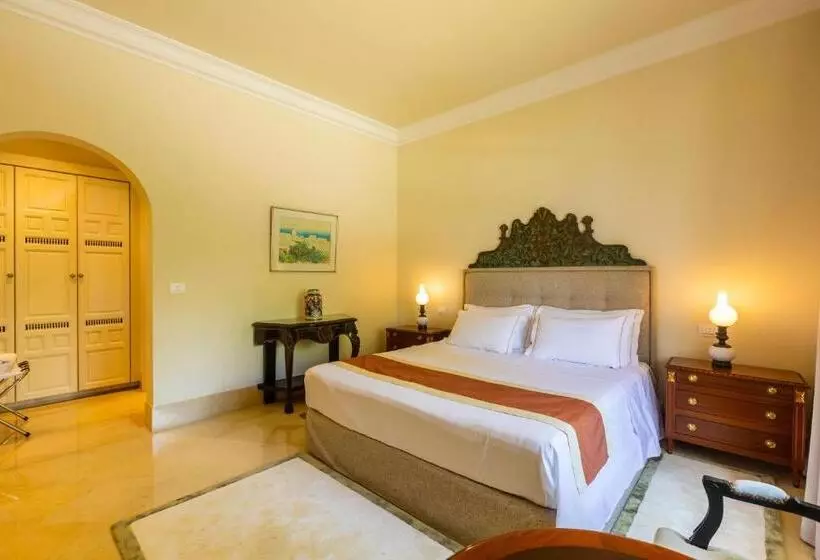 تختخواب و صبحانه Nawara Residence